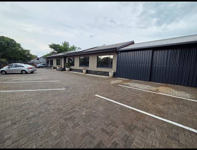 4 BEDROOM HOUSE FOR SALE IN MAGALIESKRUIN